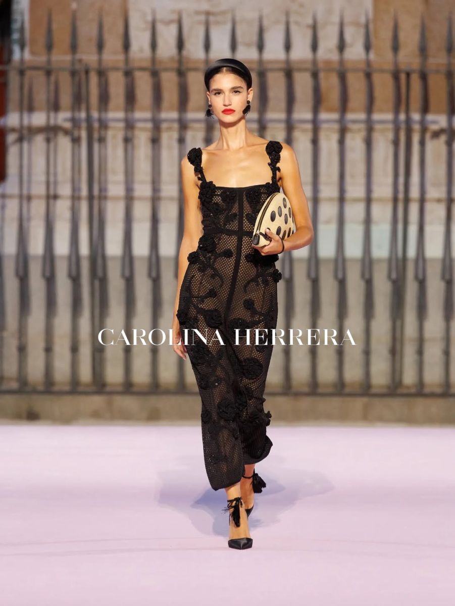 CLAUDIA FOR CAROLINA HERRERA